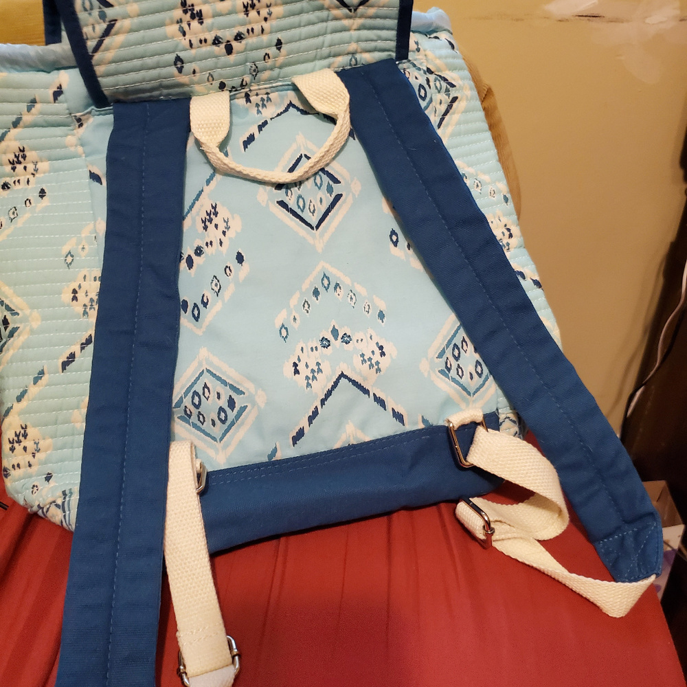 Textured Cloth Backpack - Picture 3 of 3